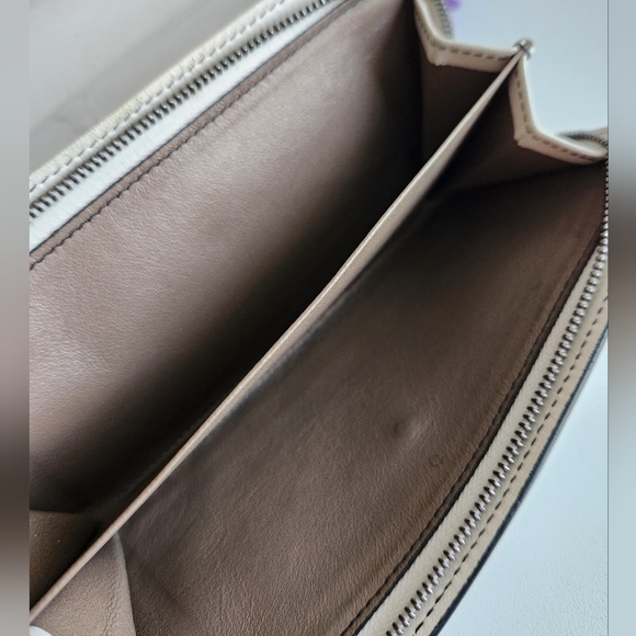 BOTTEGA VENETA Intrecciato Lambskin Leather Wallet - Picture 5 of 11